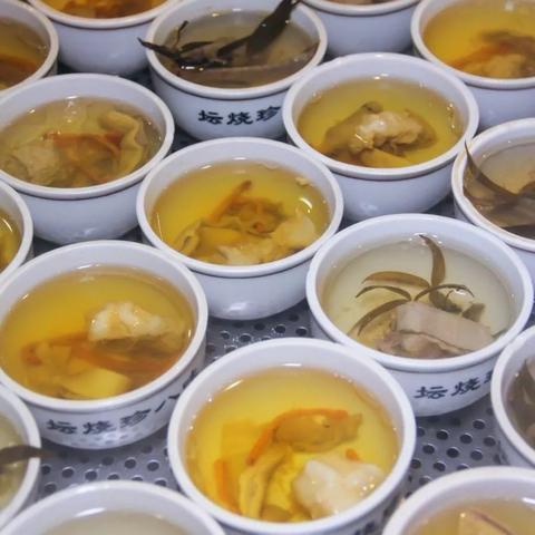 🍰甜品界十大必尝小吃背后的美味传奇故事！