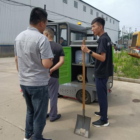 工厂清洁新利器，高效扫地车，百度助你轻松了解！