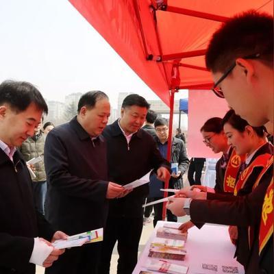 郑州法治城市步伐稳健，探索法制新闻头条亮点