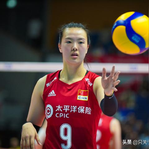 揭秘女排世界排名背后的荣耀与挫折，一路奋斗历程大揭秘