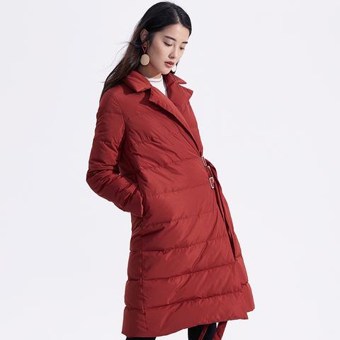 羽绒服销售榜单TOP10揭晓，冬季保暖服饰的热门之选