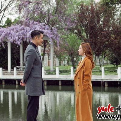 厨娘智慧闪耀，烹饪中的励志语录与坚韧精神探索