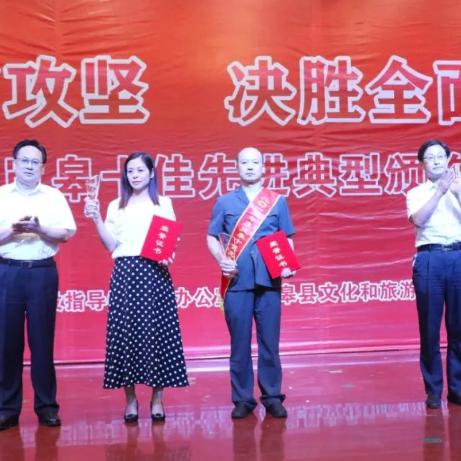 大气励志语录，砥砺前行，开启磅礴人生之旅！