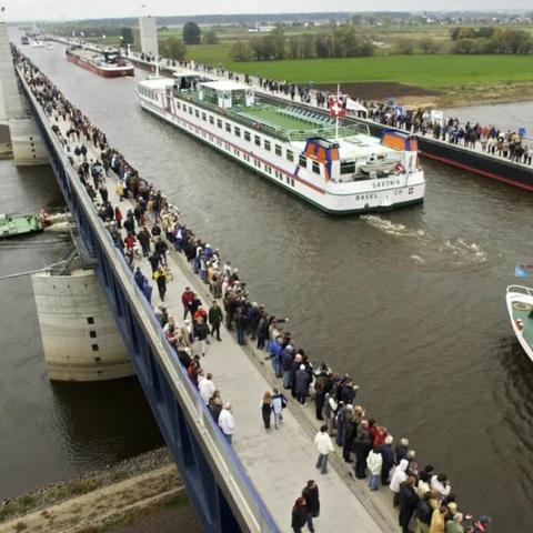 全球跨海跨河大桥排名揭秘，雄伟工程探秘之旅