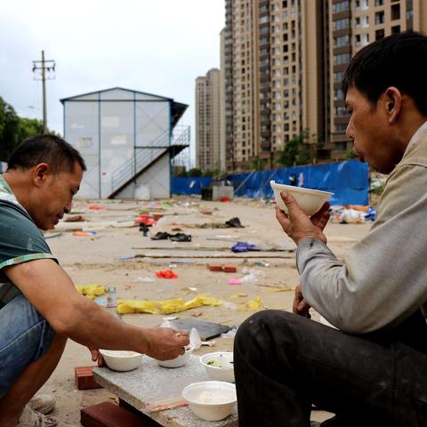揭秘互联网公司排名背后的福利内幕，吃住全包，员工待遇大揭秘！
