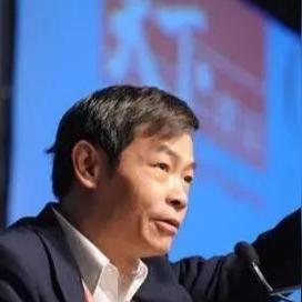 张跃独家专访视频全集揭秘，商业巨头的追求与不懈奋斗，免费观看！