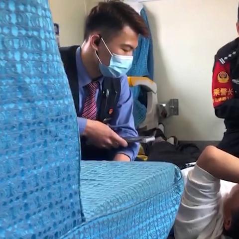 青岛最新新闻头条，城市脉搏实时播报速递