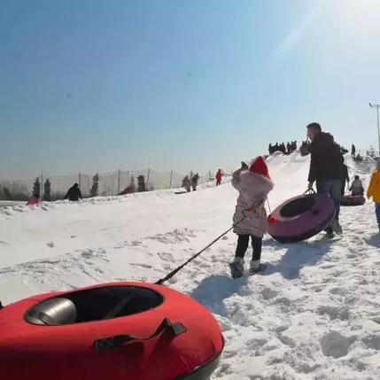济南滑雪帅哥魅力榜单TOP10，雪道上的风采惊艳全场！