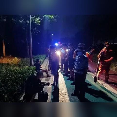 黄岛赶海新发现！揭秘海洋宝藏与新鲜事视频热传