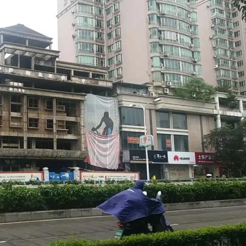 桂林上海路车祸最新进展，事故现场揭秘与后续处理全知道