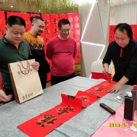 福建吊挂灯箱公司排名揭秘，权威榜单，不容错过！