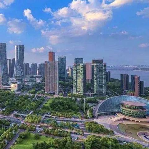 中国顶尖企业力量展现，千亿公司排名揭秘