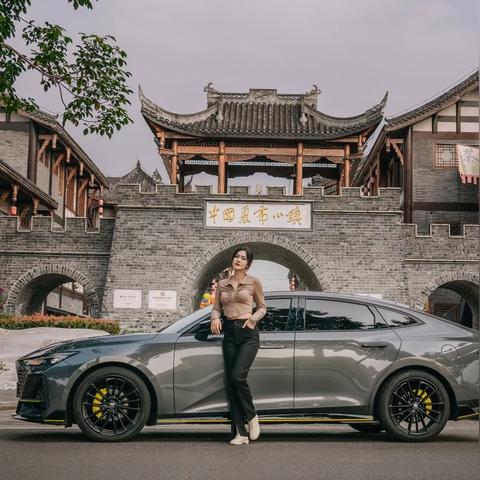 姐妹自驾游攻略，欢笑畅游，美景不断！