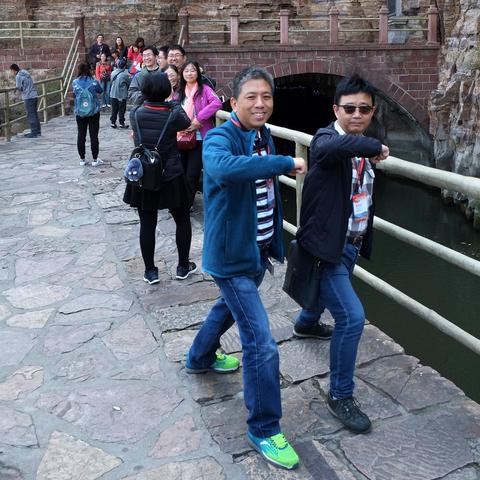 旅游POSE攻略，瞬间魅力与独特姿态的捕捉秘籍