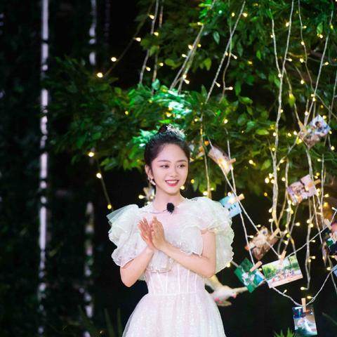 励志糖纸娃娃，梦想与勇气的闪耀象征