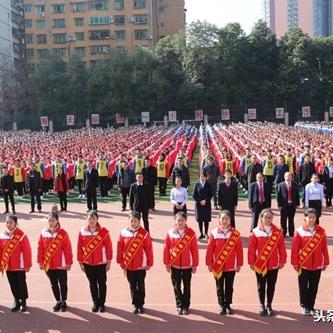 高考与伴侣同行，励志共铸辉煌成就