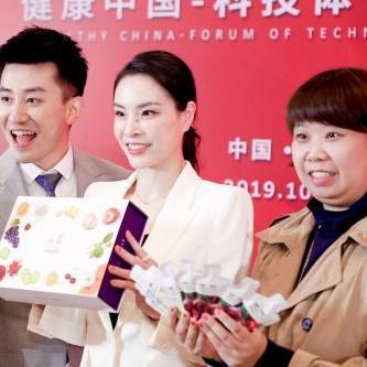 最新版装扮女皇攻略，魅力时尚指南助你成为焦点人物！
