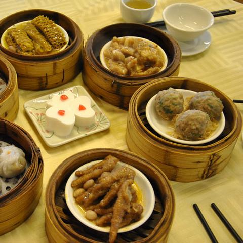 全球街头美食风情榜，带你领略独特小吃排名，尽享美食盛宴！