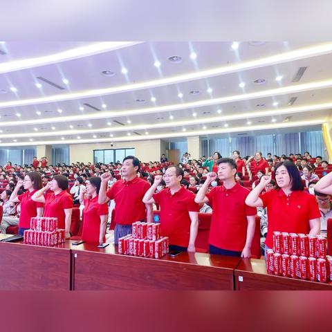 小学毕业励志寄语，展望未来的旅程，勇敢追梦不停歇