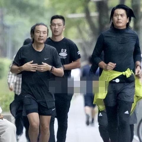 今日新闻头条战况激烈，瞬息万变的资讯世界重磅来袭！