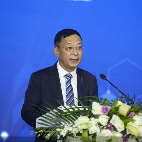 中央最新政策动向解读，聚焦发展蓝图，今日必看资讯！