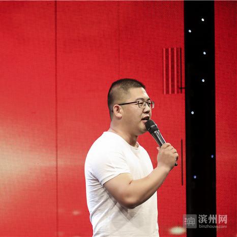 励志女声配音经典语录，唤醒追梦灵魂的电台之声