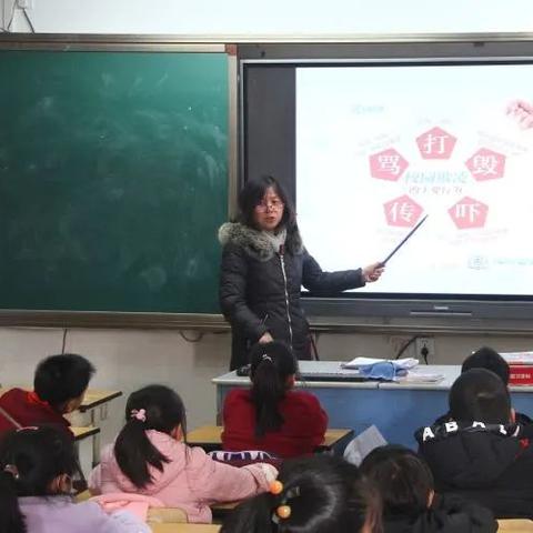 FM新闻头条，时事热点聚焦，最新资讯传递