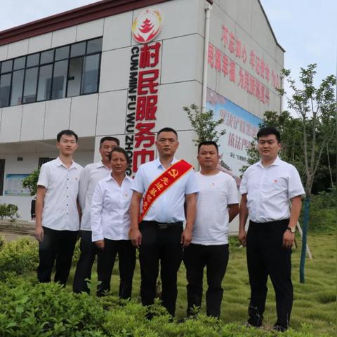 陆城镇先锋力量，引领地方发展的新闻头条