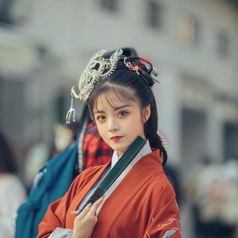 汉服销量TOP10榜单揭晓，探寻文化魅力背后的流行趋势